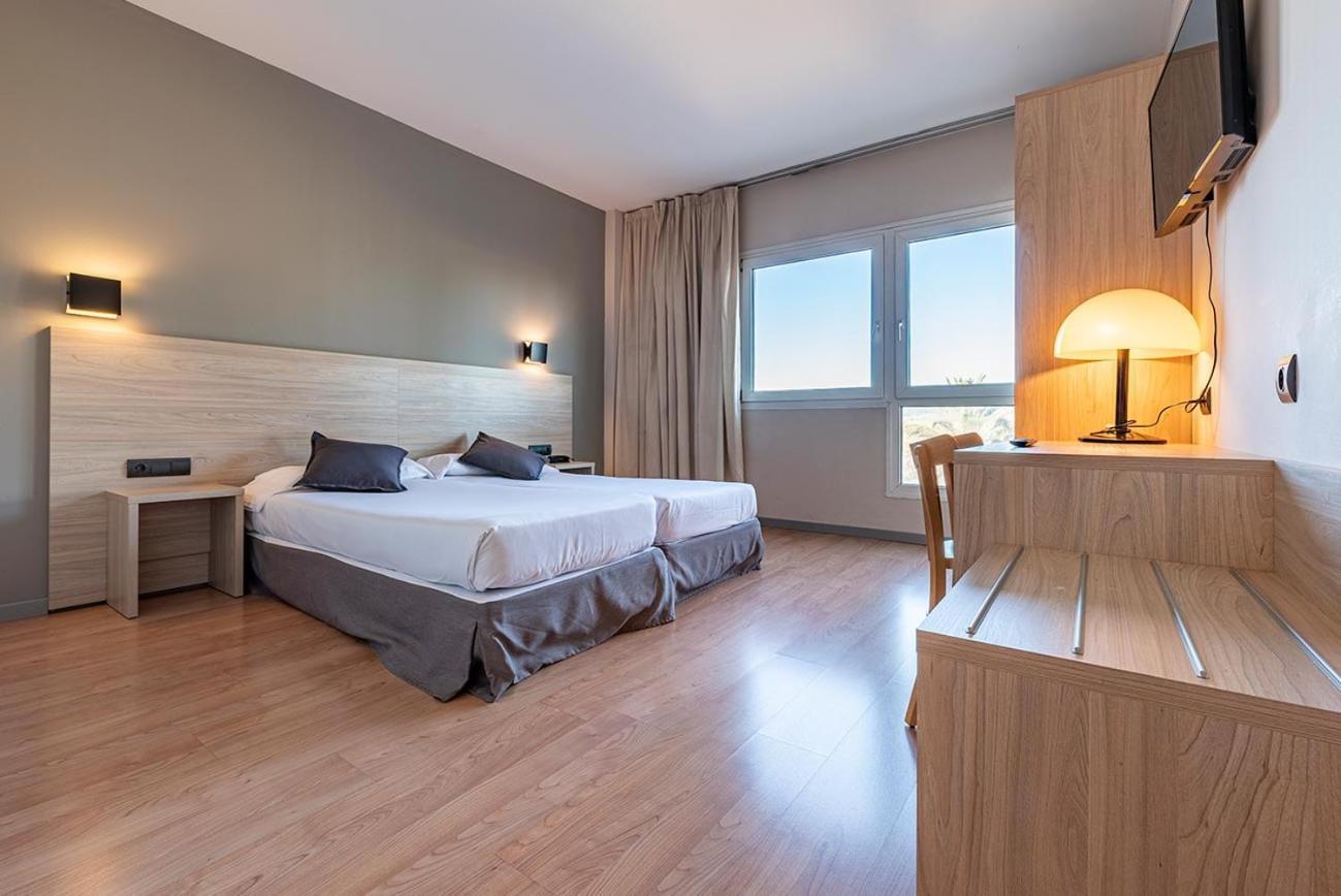 Hotel Air Penedes 维拉弗兰卡宾纳戴斯 外观 照片